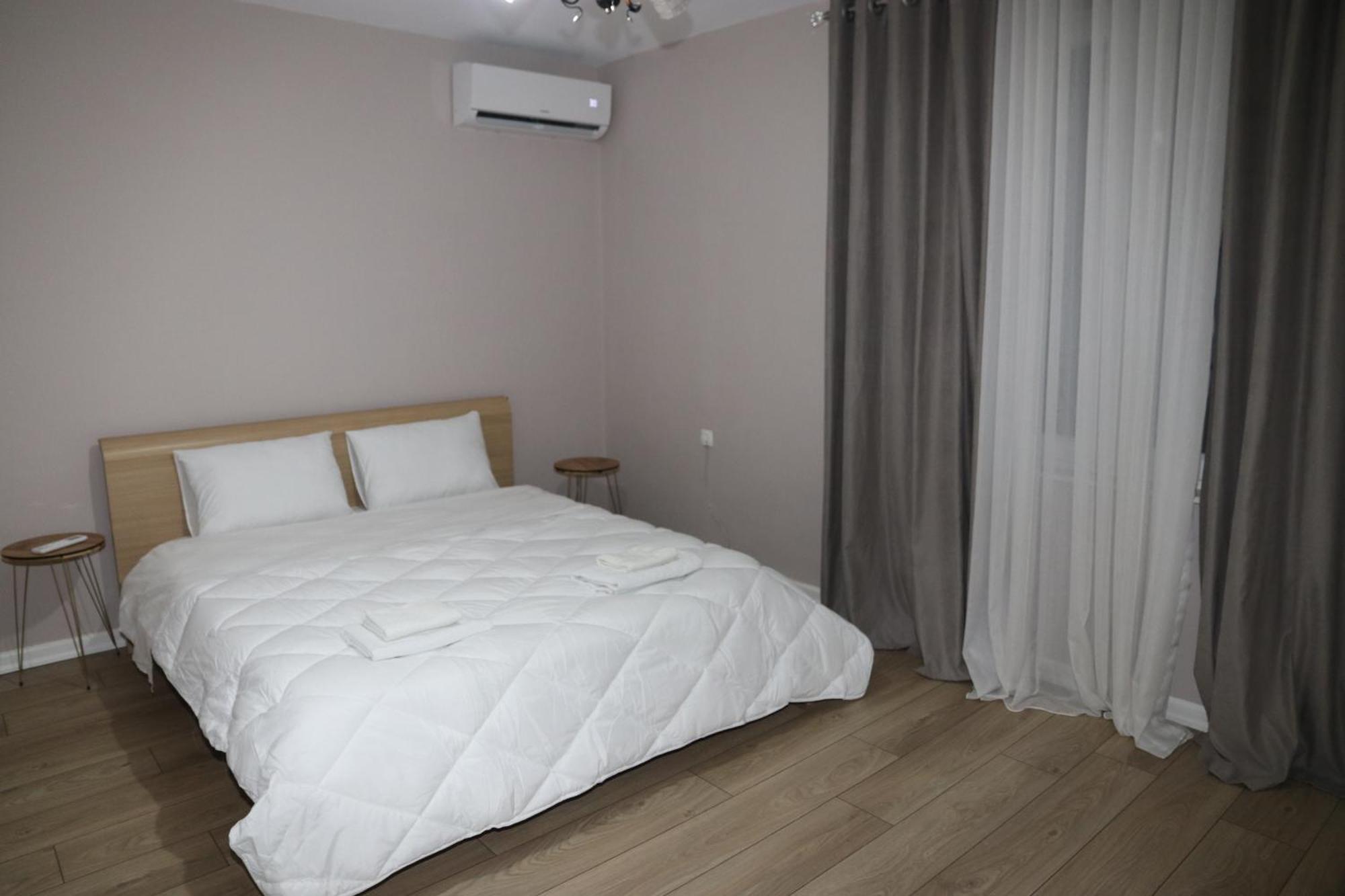 Gray House Apartment