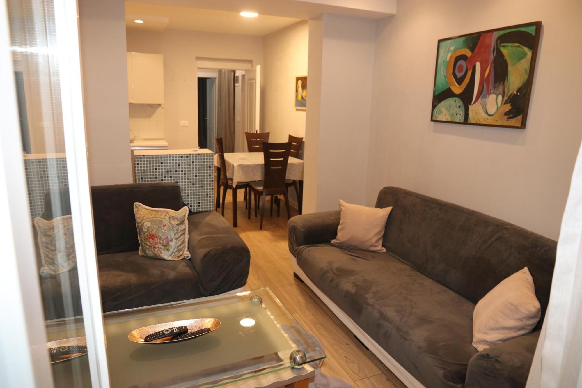 Apartment Gray House Tirana