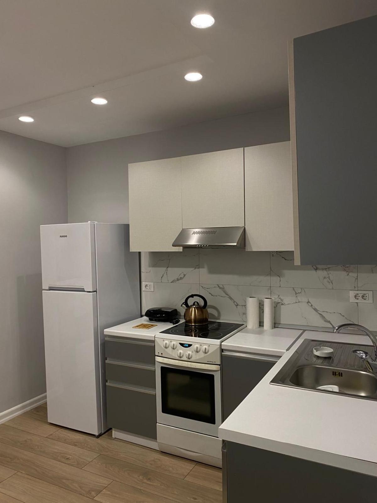 Gray House Apartment